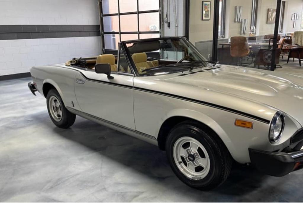 fiat spider 124 bretagne roadster